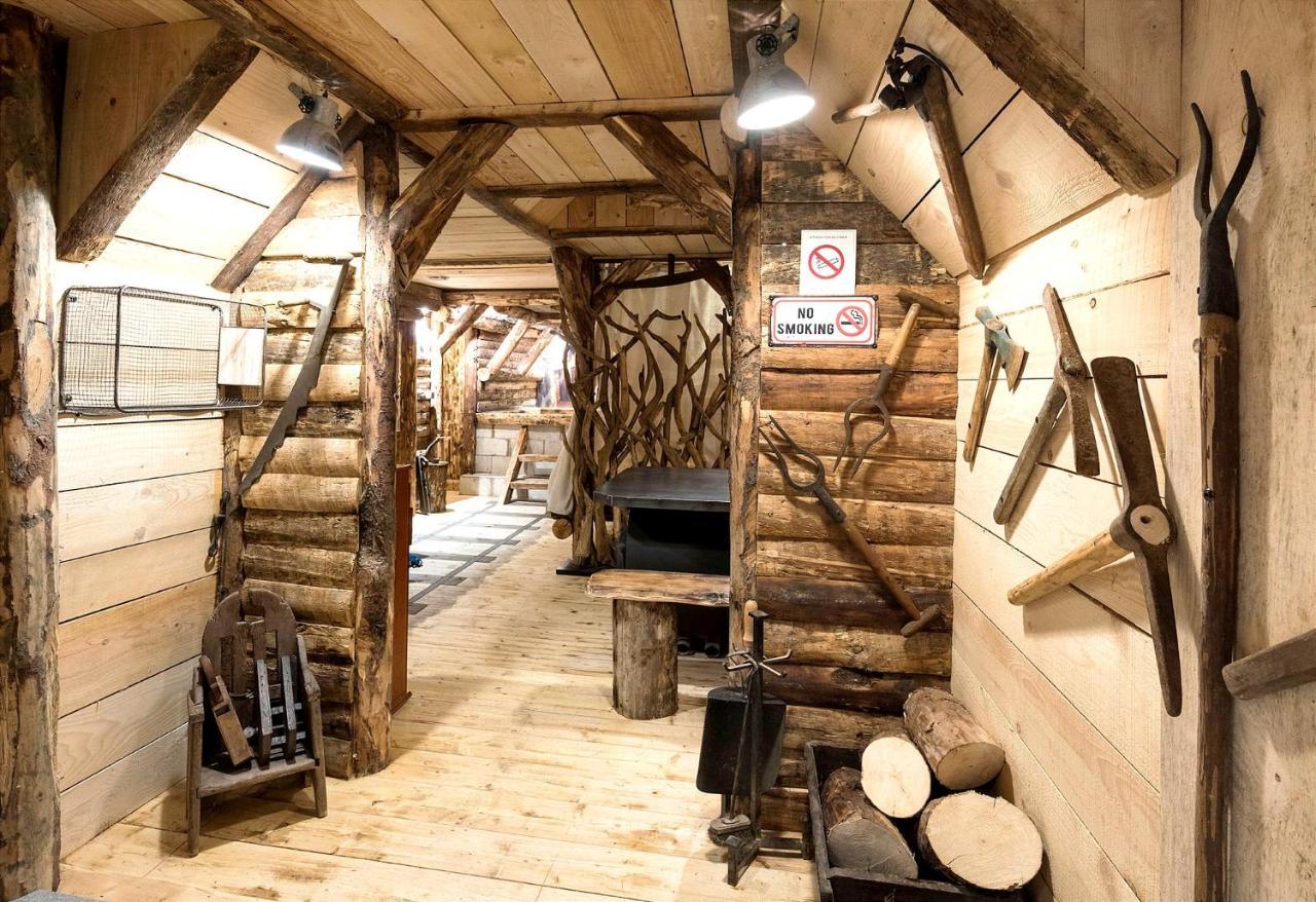 Отель La Mine De Buck Le Biot Экстерьер фото